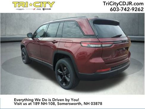 New 2025 Jeep Grand Cherokee Altitude image 3