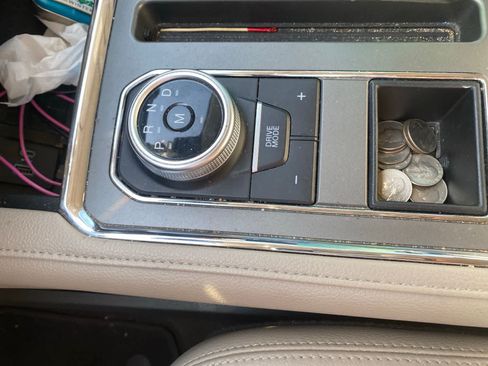 Used 2021 Ford Expedition XLT RWD image 14