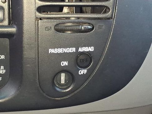 Used 2002 Ford F150 Lightning image 15