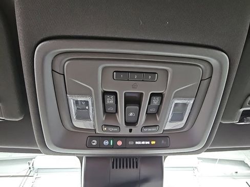 New 2025 GMC Sierra 2500 SLT image 25