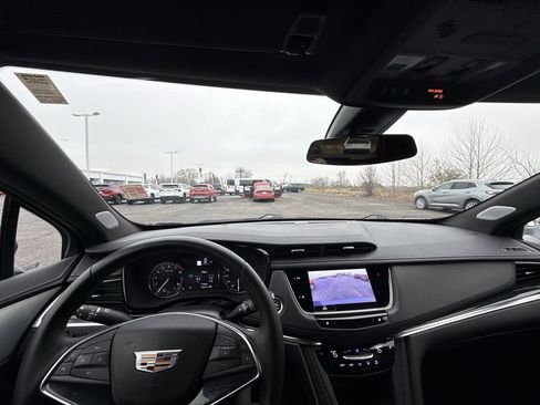 Used 2025 Cadillac XT5 Premium Luxury image 27