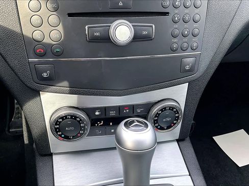 Used 2008 Mercedes-Benz C 300 Sport image 34