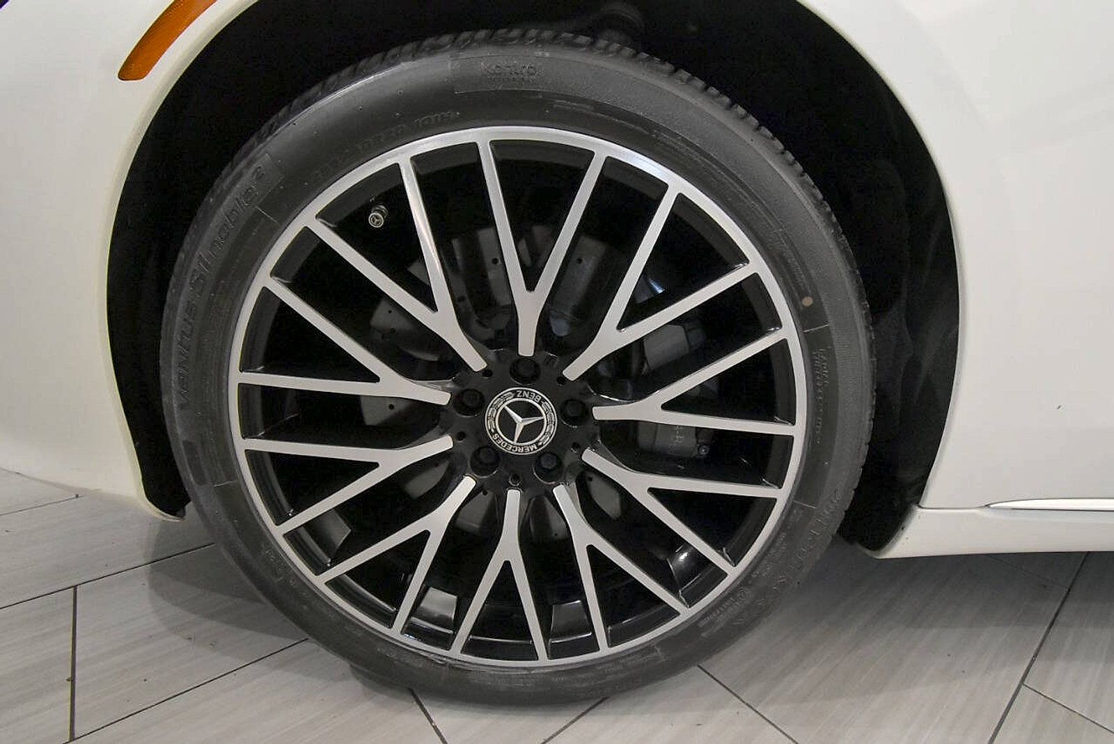 Used 2022 Mercedes-Benz S 500 4MATIC image 10