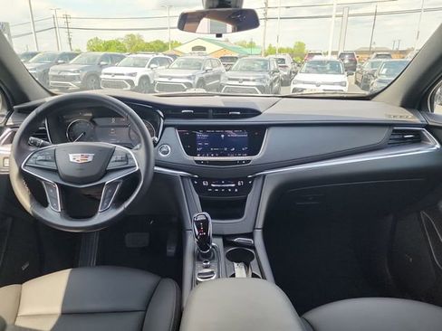 Used 2022 Cadillac XT5 Luxury AWD/4WD image 12