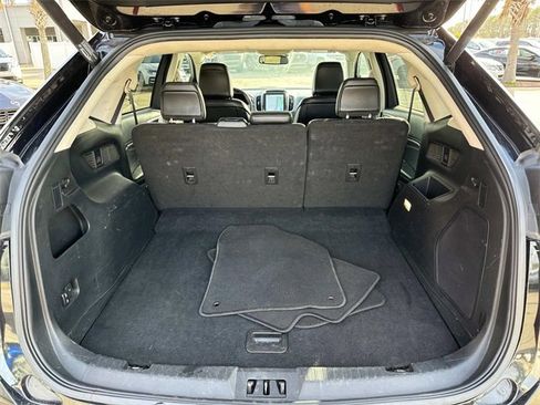 Used 2022 Ford Edge Titanium w/ Equipment Group 301A image 7