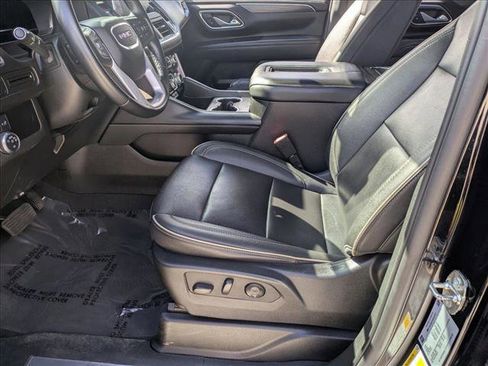 Used 2024 GMC Yukon SLT image 14