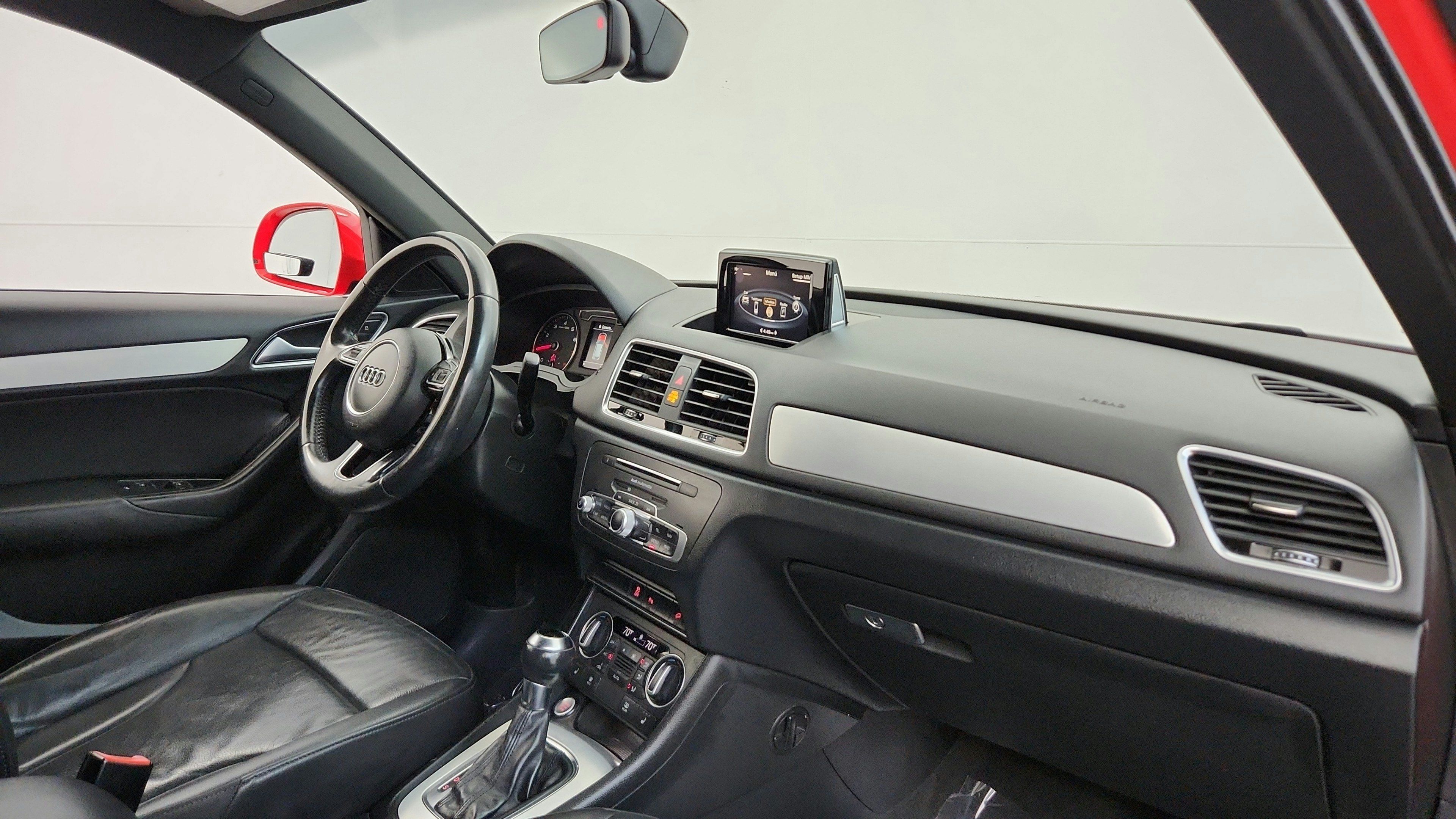 Used 2018 Audi Q3 2.0T Premium FWD image 31