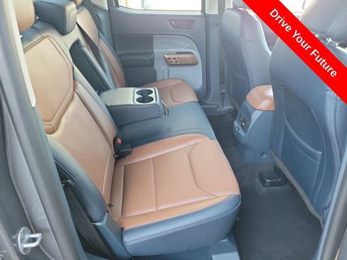 Used 2022 Ford Maverick Lariat w/ Lariat Luxury Package FWD image 17