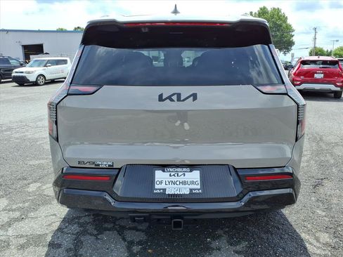 New 2026 Kia EV9 Land w/ Nightfall Edition Package AWD/4WD image 5