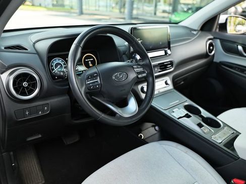 Used 2023 Hyundai Kona SEL FWD image 20