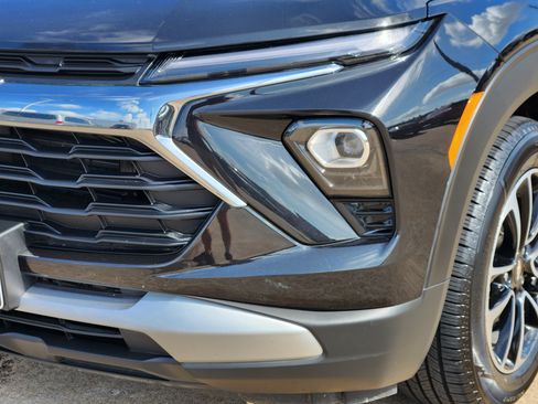 Used 2025 Chevrolet TrailBlazer LT FWD image 10