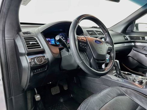 Used 2017 Ford Explorer Sport AWD/4WD image 10