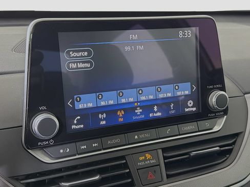 Used 2025 Nissan Altima 2.5 SR FWD image 16