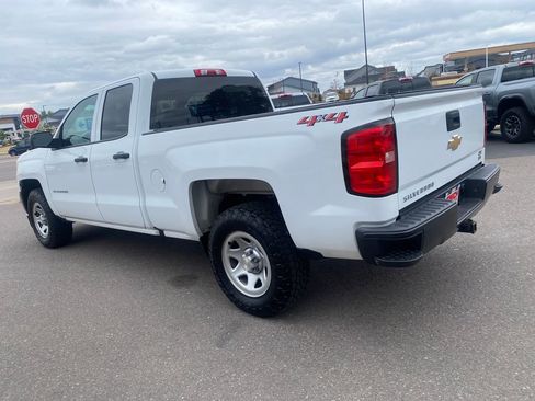 Used 2019 Chevrolet Silverado 1500 W/T w/ WT Convenience Package AWD/4WD image 3