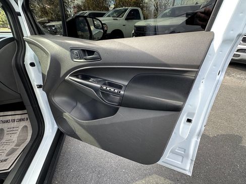 Used 2019 Ford Transit Connect XL image 15