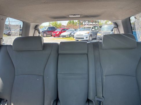 Used 2006 Toyota Highlander Limited AWD/4WD image 16