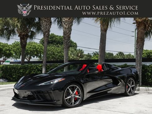 Used 2022 Chevrolet Corvette Stingray Premium Conv w/ Z51 Performance Package RWD image 1