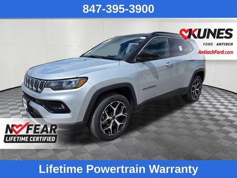 Used 2025 Jeep Compass Limited AWD/4WD image 3