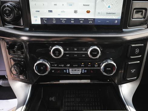 Used 2023 Ford F150 Platinum w/ FX4 Off-Road Package AWD/4WD image 25