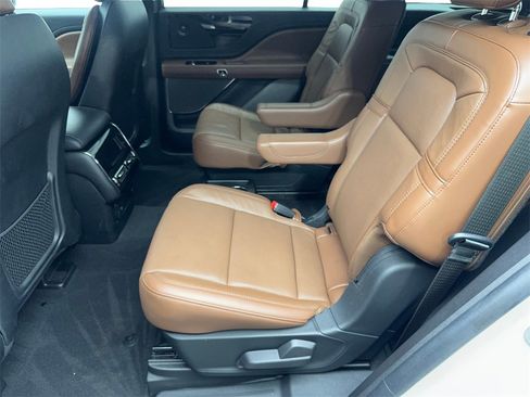 Used 2022 Lincoln Aviator Reserve w/ Equipment Group 201A image 31