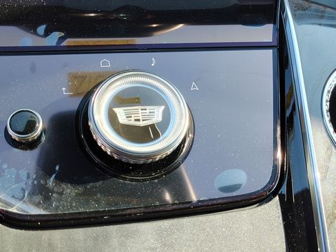 New 2025 Cadillac Escalade IQ Luxury 2 image 27