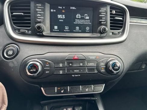 Used 2017 Kia Sorento AWD w/ LX Convenience Package image 36
