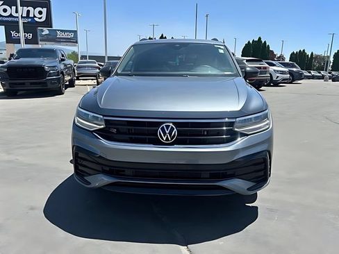 Used 2022 Volkswagen Tiguan SE R-Line AWD/4WD image 8