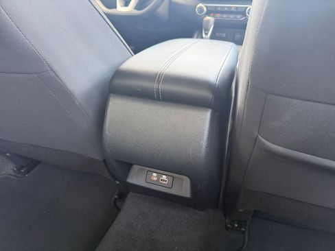 Used 2025 Nissan Altima 2.5 SV FWD image 23
