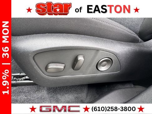 New 2026 GMC Acadia Elevation image 12