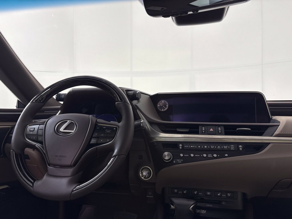 Used 2021 Lexus ES 350 Ultra Luxury w/ Accessory Package 2 FWD image 22