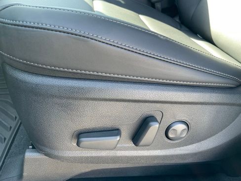 New 2025 Kia Telluride S image 21