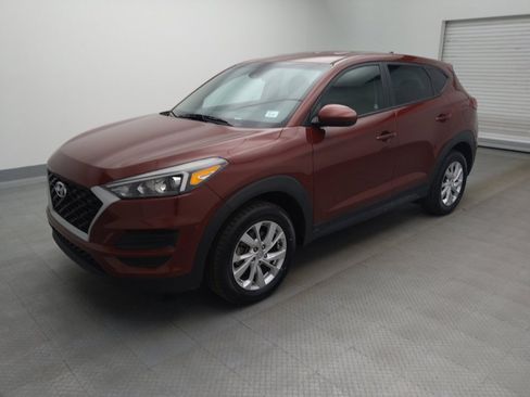 Used 2019 Hyundai Tucson SE image 2