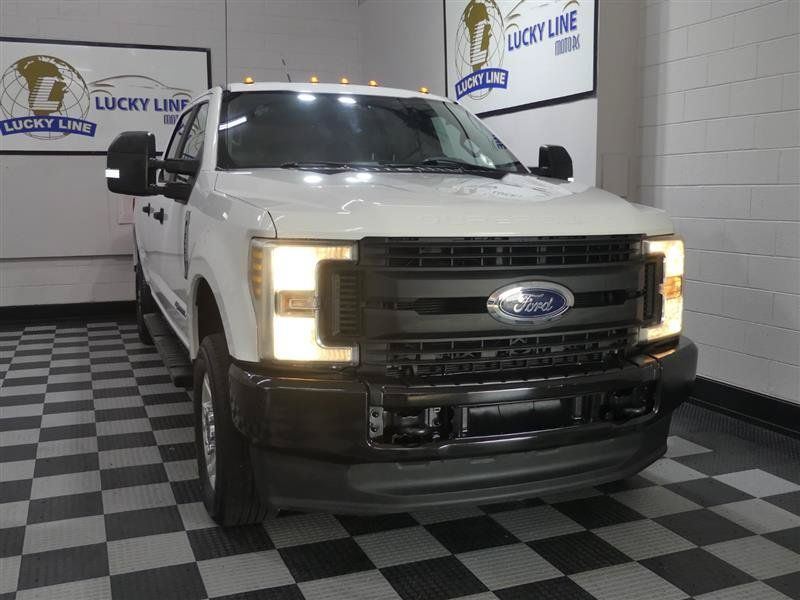 Used 2017 Ford F250 XL w/ Power Equipment Group AWD/4WD image 4