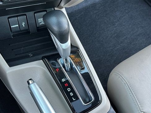 Used 2015 Honda Civic EX-L image 19