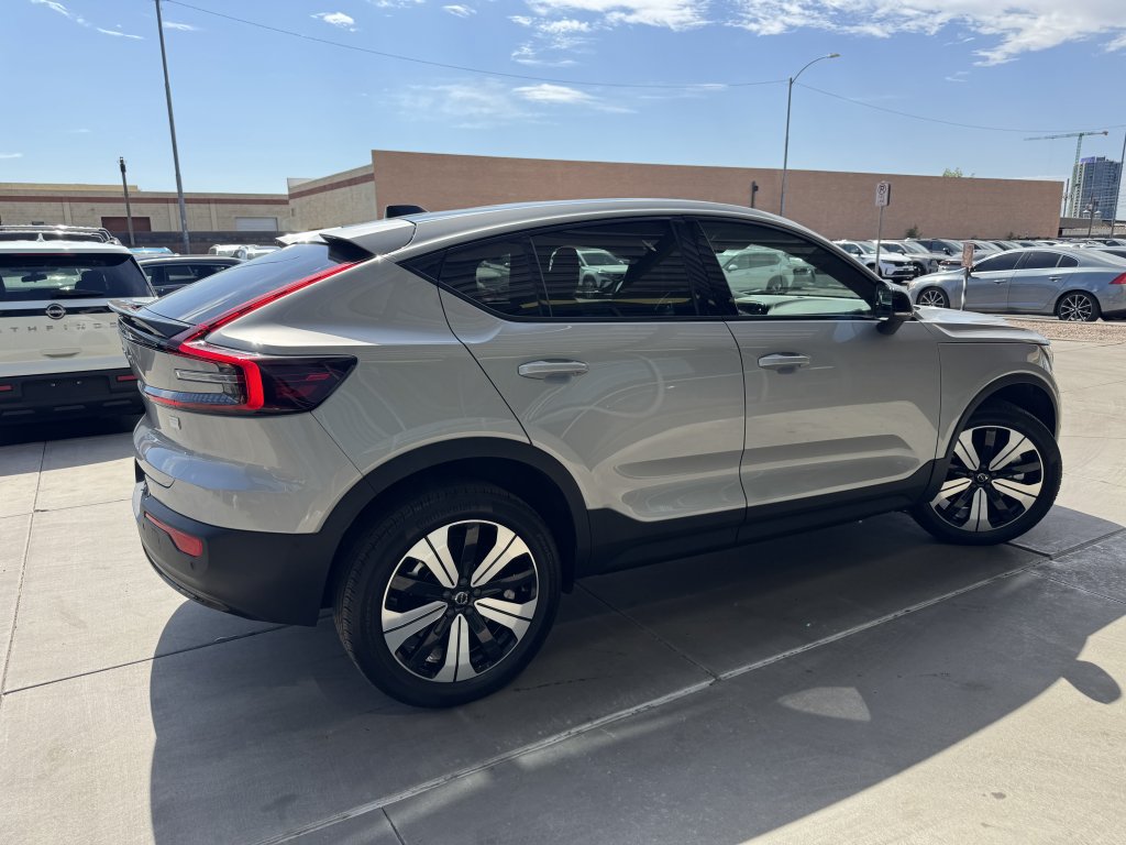 Used 2023 Volvo C40 P8 Recharge Plus w/ Protection Package Premier AWD/4WD image 4