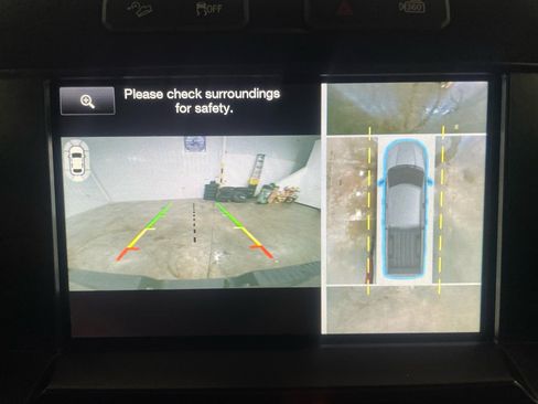 Used 2015 Ford F150 Lariat w/ Equipment Group 502A Luxury image 6