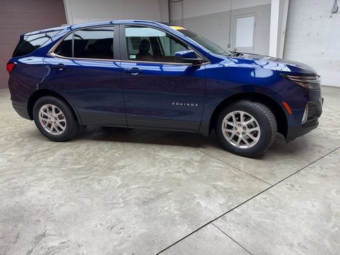 Used 2022 Chevrolet Equinox LT image 6