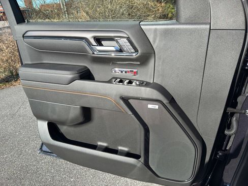 New 2026 GMC Sierra 1500 AT4 w/ AT4 Preferred Package image 9