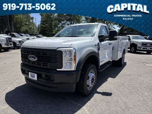New 2026 Ford F550 4x4 Regular Cab Super Duty image 5