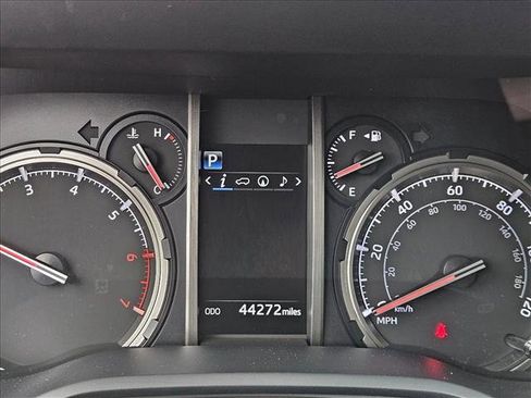 Used 2023 Toyota 4Runner TRD Off-Road Premium w/ Moonroof Package AWD/4WD image 11