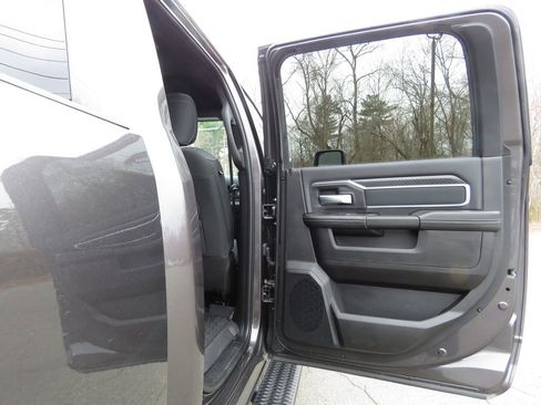 Used 2025 RAM 2500 Big Horn image 15