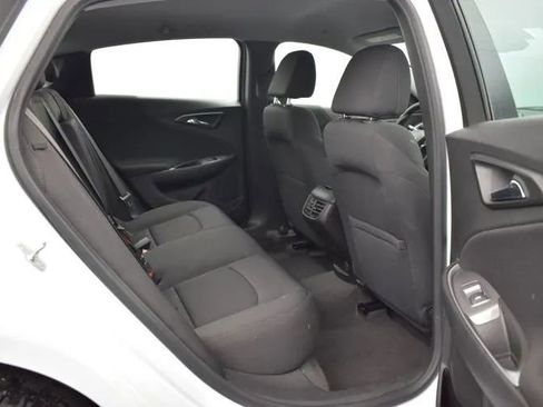 Used 2024 Chevrolet Malibu LT FWD image 17