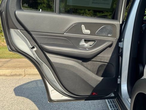 Used 2020 Mercedes-Benz GLE 350 4MATIC image 26