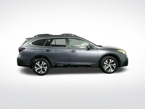 Used 2022 Subaru Outback Limited w/ Popular Package #2 AWD/4WD image 9