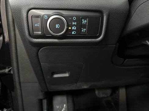 Used 2023 Ford Explorer XLT w/ Equipment Group 202A image 36