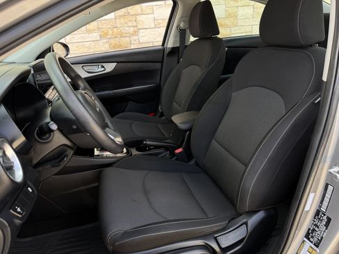 Used 2024 Kia Forte LXS FWD image 22