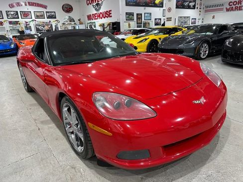 Used 2006 Chevrolet Corvette Convertible w/ Preferred Equipment Group image 4