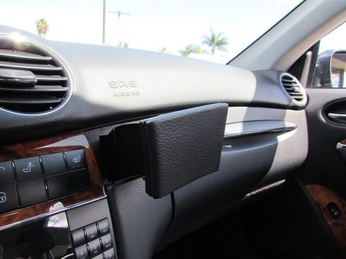 Used 2008 Mercedes-Benz CLK 350 Coupe image 25