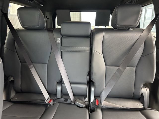 Used 2024 Lexus GX 550 w/ Cold Area Package AWD/4WD image 25