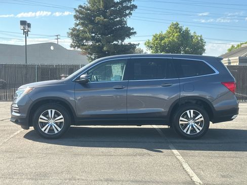 Used 2017 Honda Pilot EX image 7